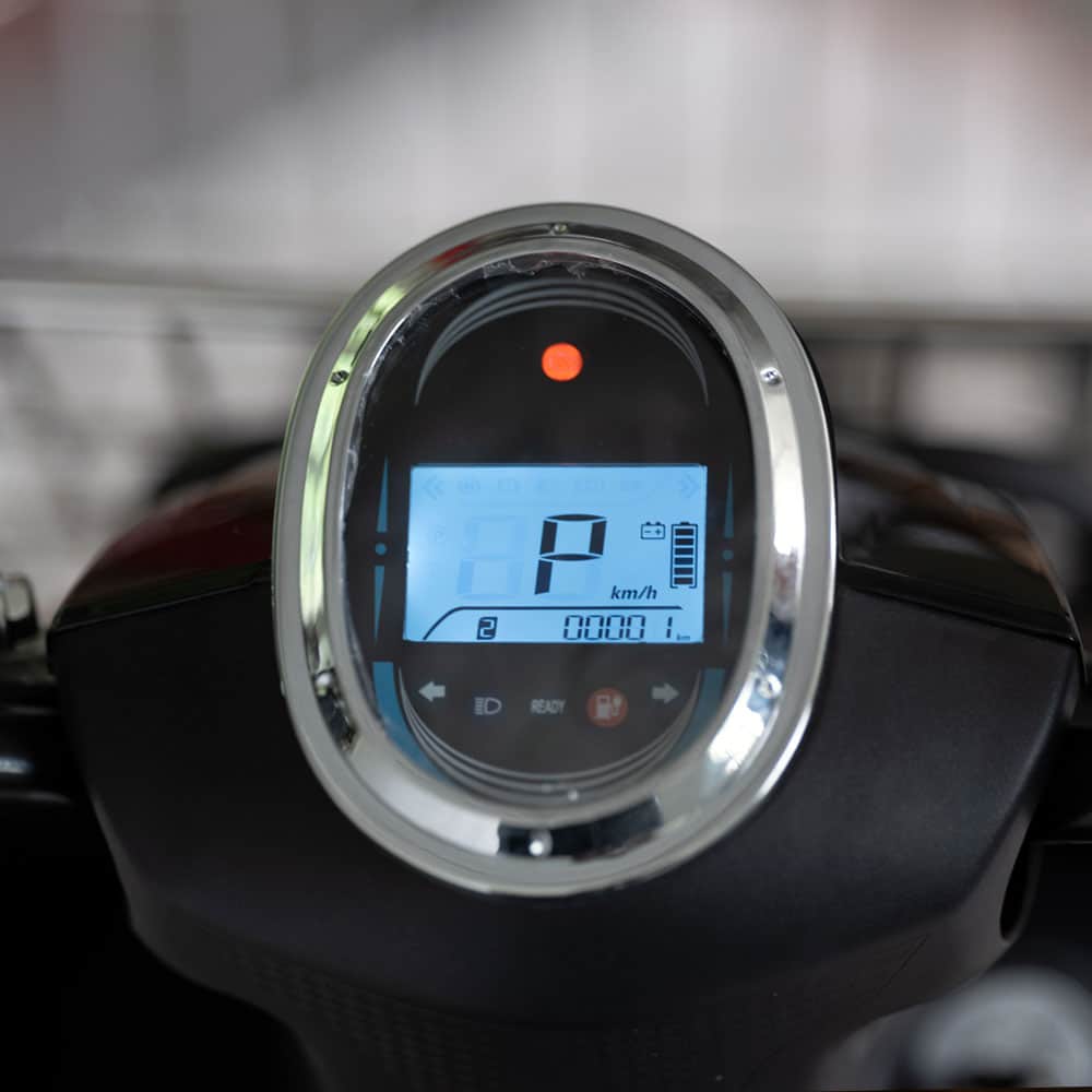 scooter électrique livraison compteur